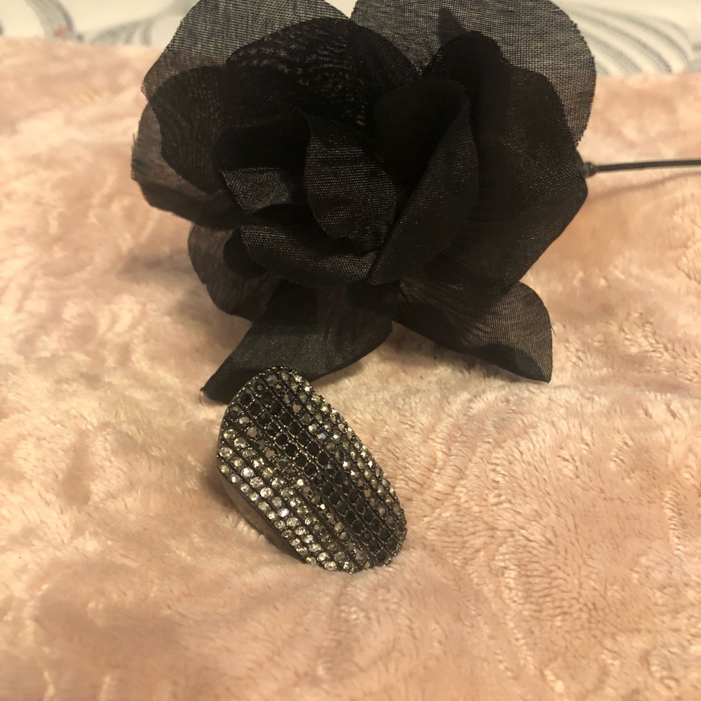 Stunning Statement Ring - image 2